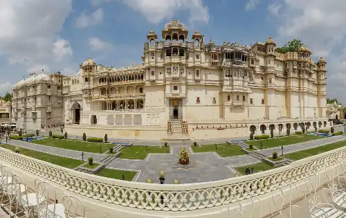 Golden Triangle Tour with Udaipur from Delhi